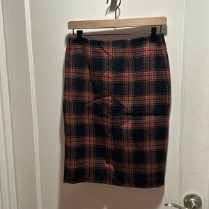 GORGEOUS Boden wool pencil skirt.